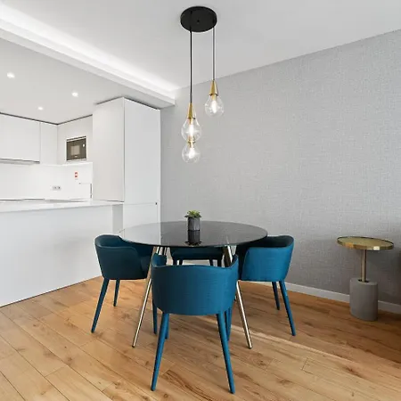 Guestready - Center With Balcony דירה פורטו