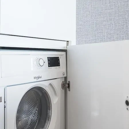 דירה Guestready - Center With Balcony *