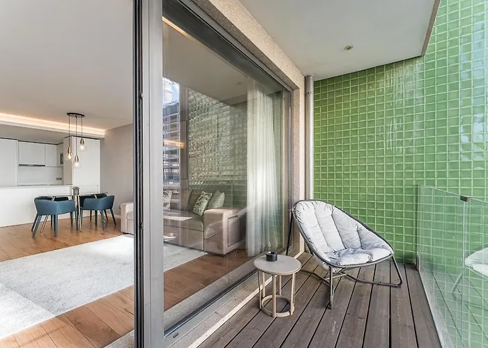 Guestready - Center With Balcony Διαμέρισμα *