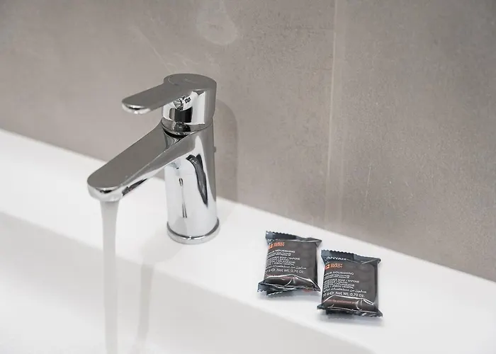 Guestready - Center With Balcony *